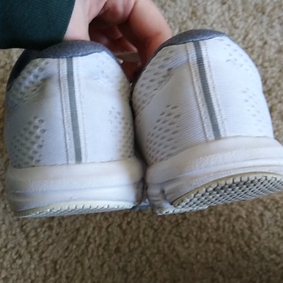 New Balance 600 running shoes - Picture 10 of 10